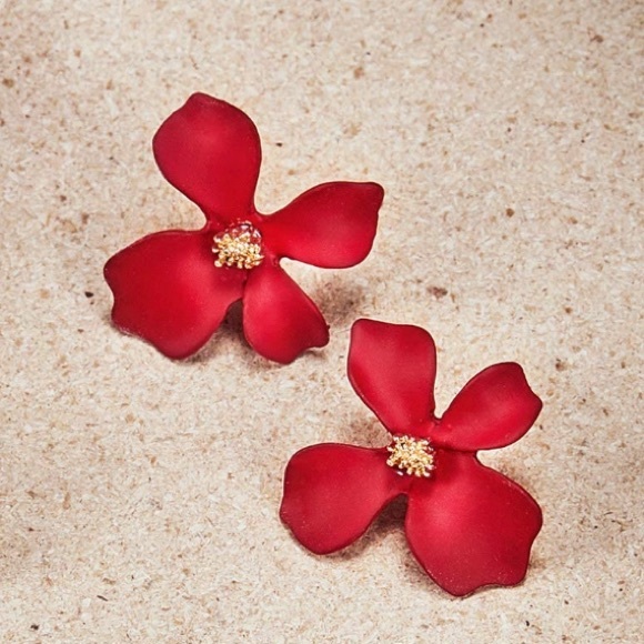 Jewelry - ✨Red Boho Flowers✨